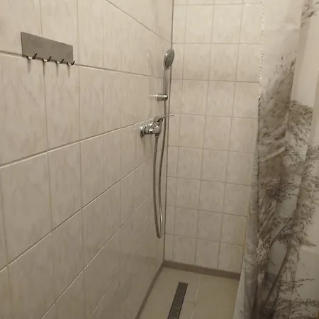 3 Apartment,parking