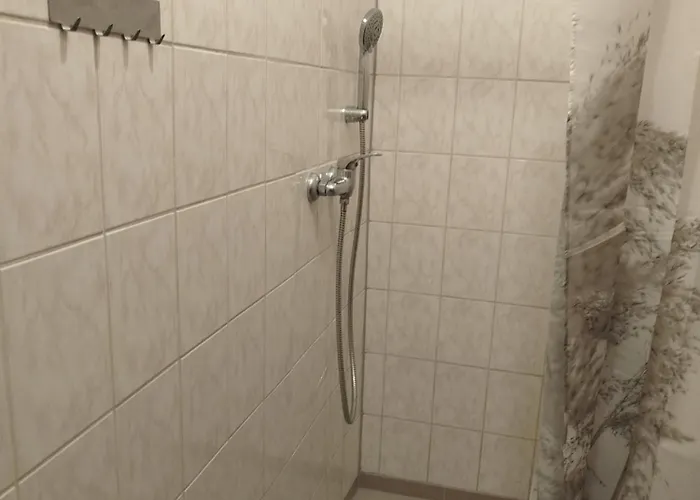 3 Apartment,parking