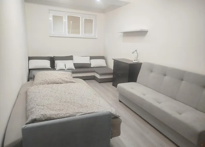 Apartman 3 Apartment,parking