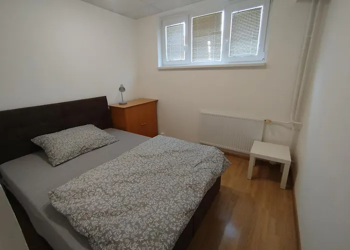 Apartman 3 Apartment,parking