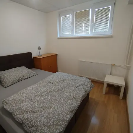 Lejlighed 3 Apartment,parking